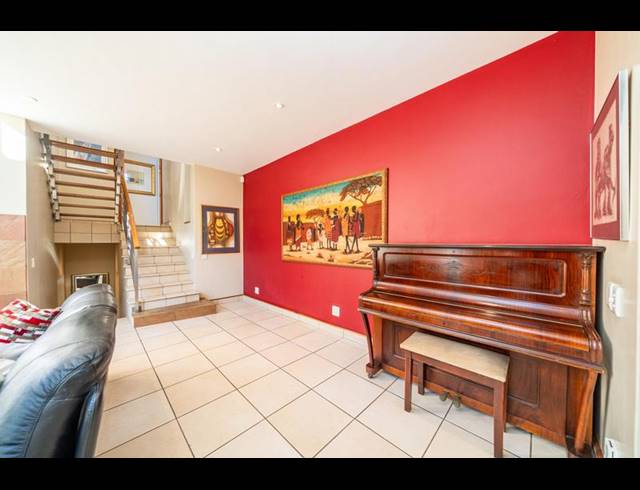 5 BEDROOM HOUSE FOR SALE IN LINKSFIELD